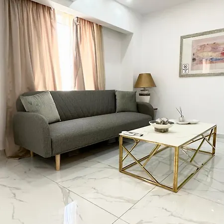 Quiet Marble With Free Parking Spot Old Town דירה *