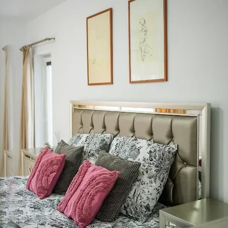 Apartment Quiet Marble With Free Parking Spot Old Town *