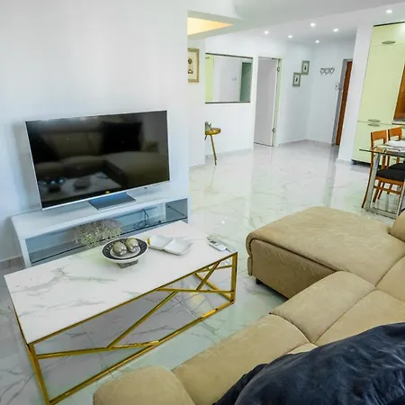 Apartment Quiet Marble With Free Parking Spot Old Town Bukarest