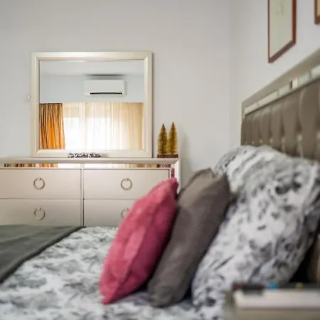 Διαμέρισμα Quiet Marble With Free Parking Spot Old Town *