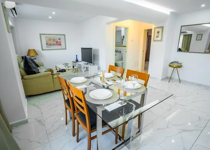 Apartament Quiet Marble With Free Parking Spot Old Town *